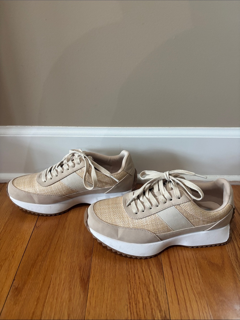 Women's Dolce Vita Neutral Beige Straw Platform Sneakers - Casual Lace-Up